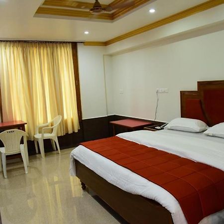 Hotel Chembiyan Pudukkottai Экстерьер фото