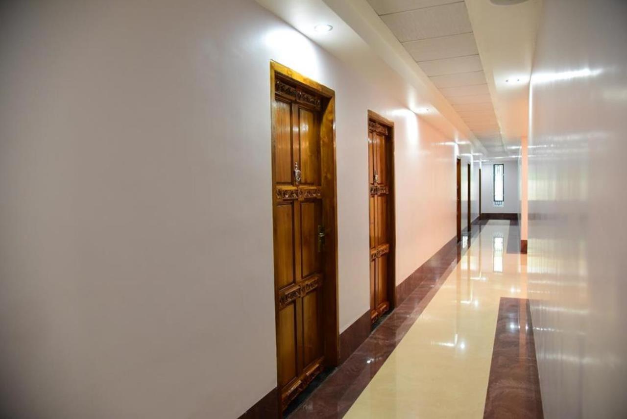 Hotel Chembiyan Pudukkottai Экстерьер фото