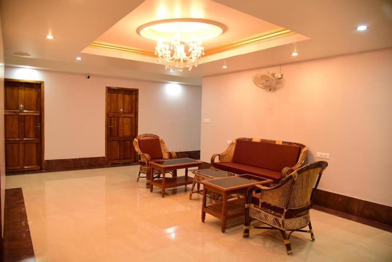Hotel Chembiyan Pudukkottai Экстерьер фото